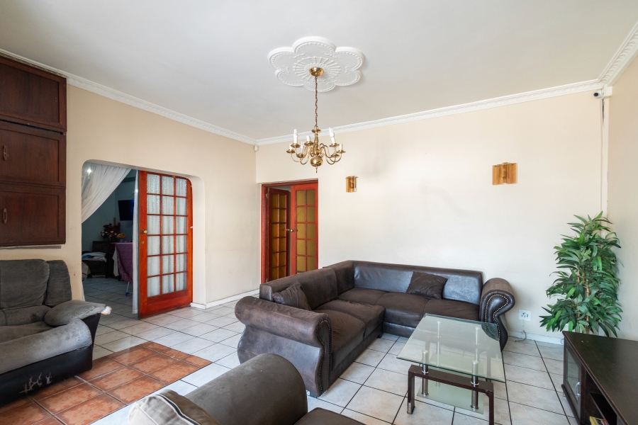 25 Bedroom Property for Sale in Walmer Estate Western Cape